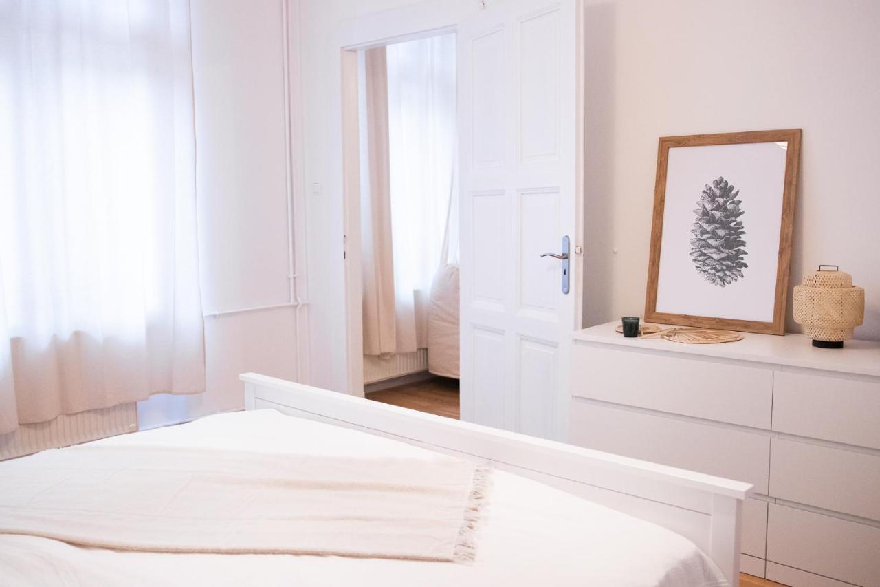 Apartamento Scandi Custom 2-bdr *